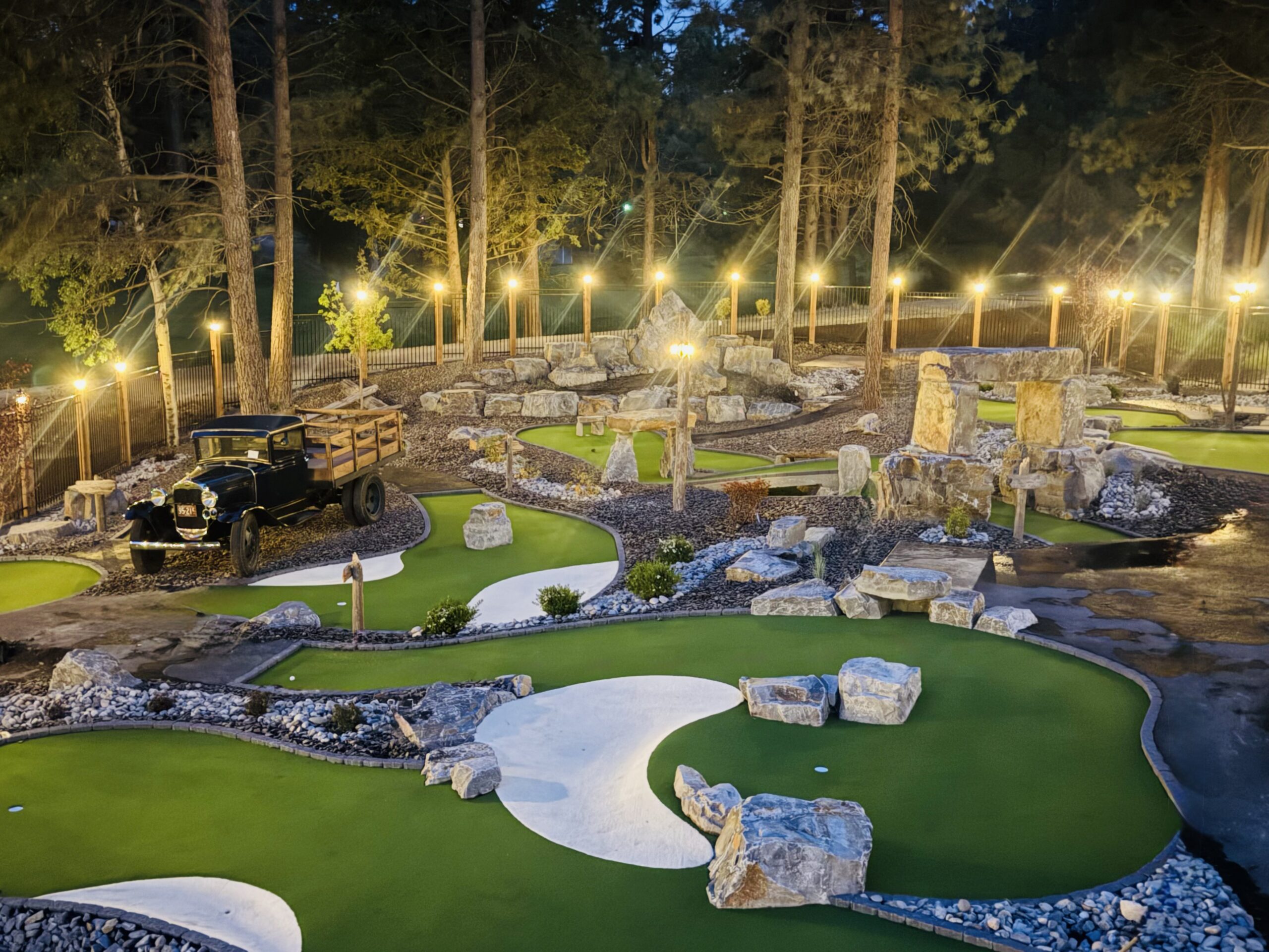 Fox's Den at night